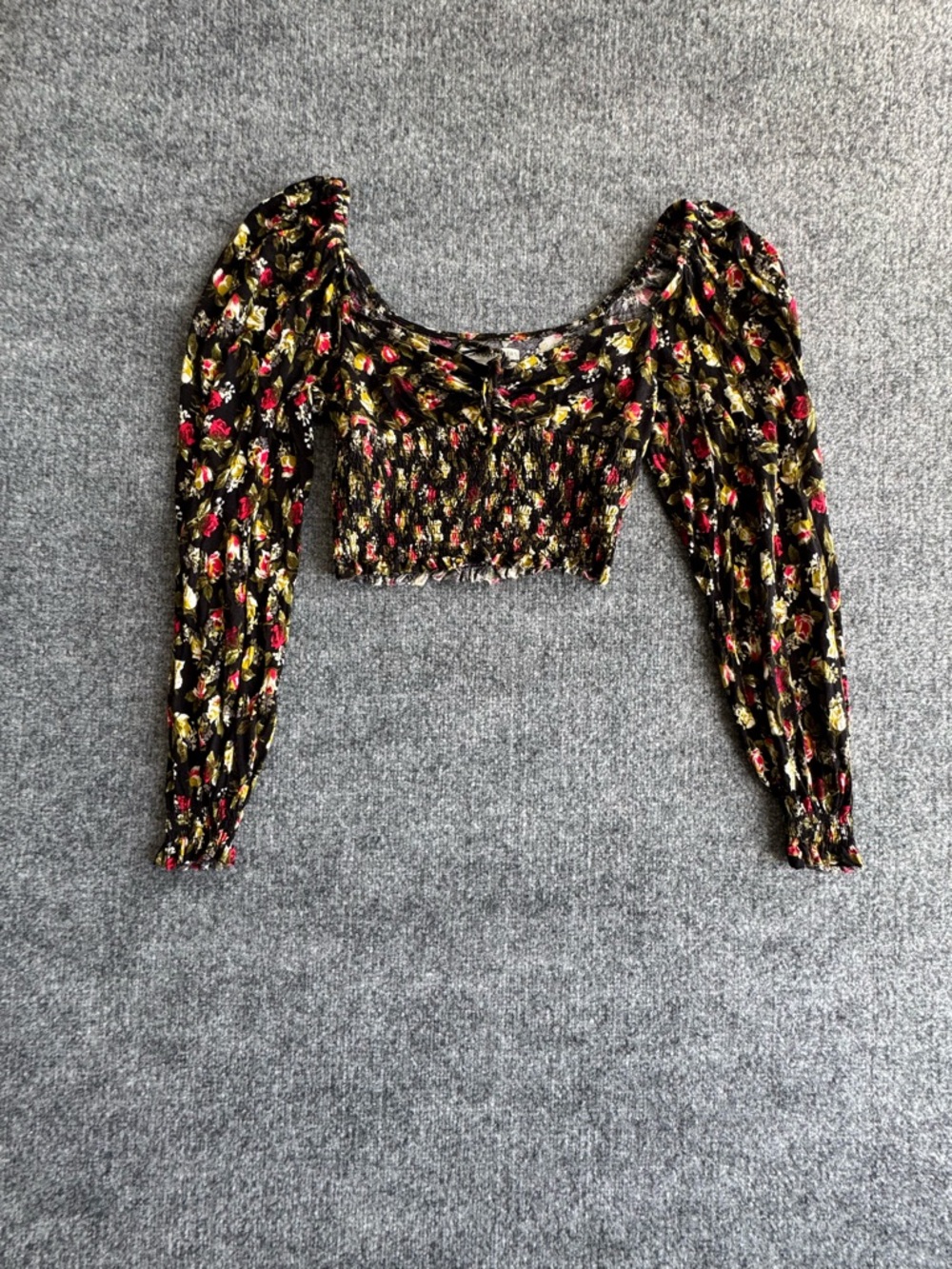 Urban Outfitters Festival Top Black Floral Smocked Long-Sleeve Crop Top MEDIUM